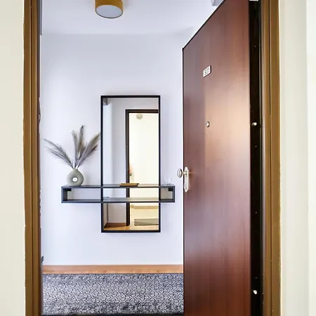 شقة Golden Bard *